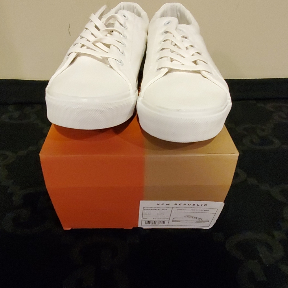 Brand New All white New Republic Canvas Sneakers